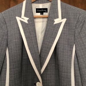 Evan Picone Gray and White Blazer & Skirt Suit Size 16P